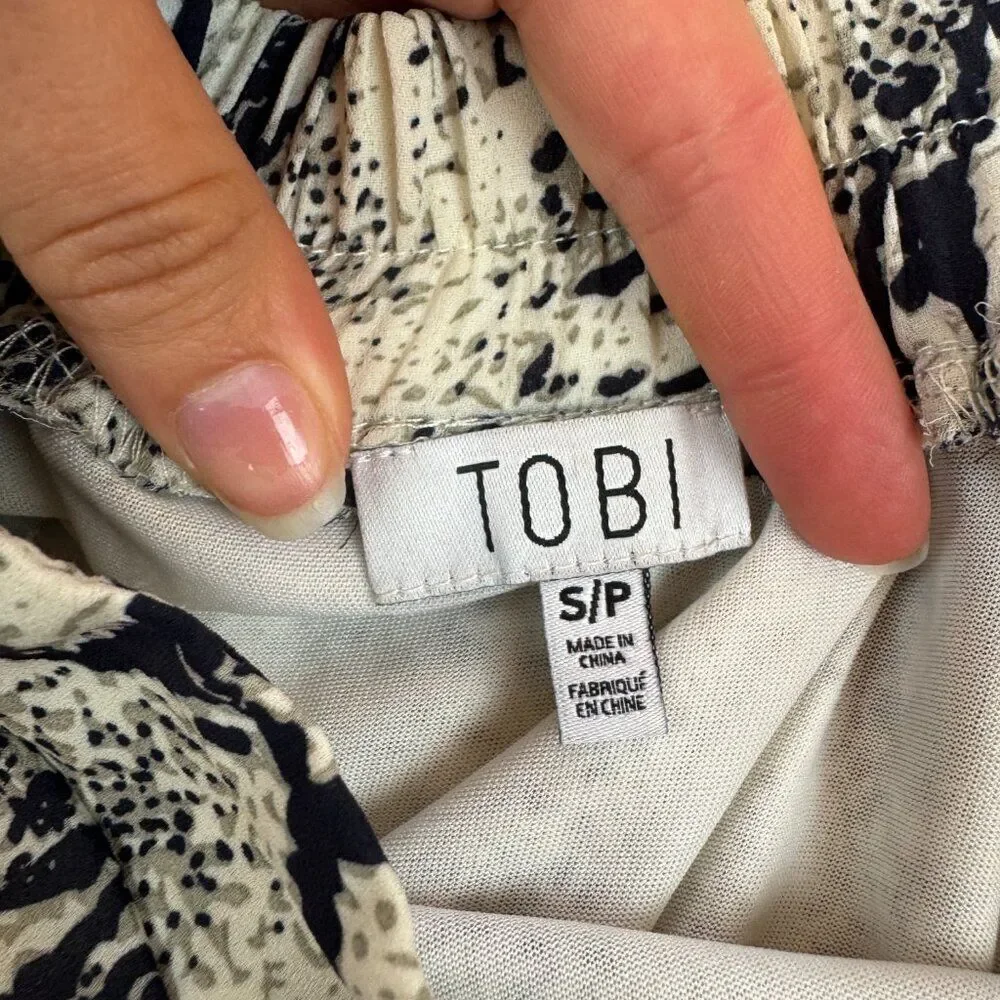 Tobi Snakeskin Mini Skirt - Picture 7 of 9